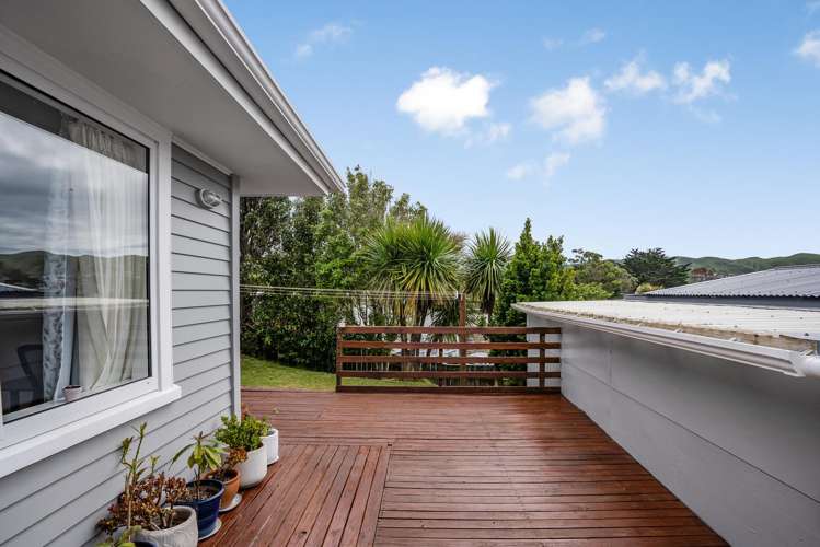 63 Mark Avenue Paparangi_16