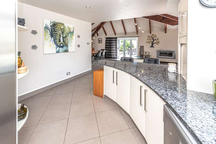 2 Burtts Road Durie Hill_15