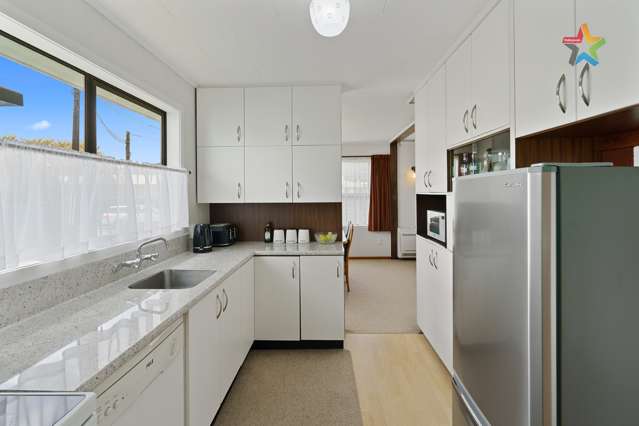 73 Karamu Crescent Wainuiomata_1