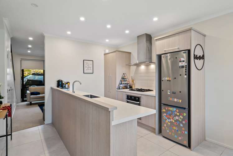 69 Matairangi Avenue Totara Heights_4