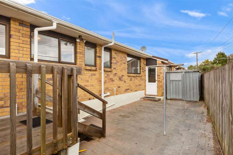 2/41 Riverside Road Orewa_16