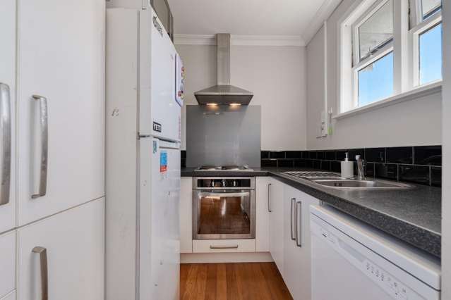 2/71 Emmett Street Greerton_1