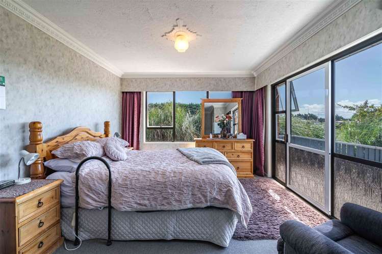 147 East Road Ascot_10