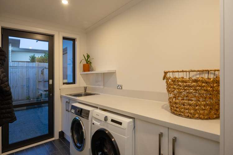 14 Monaco Grove Fitzherbert_17