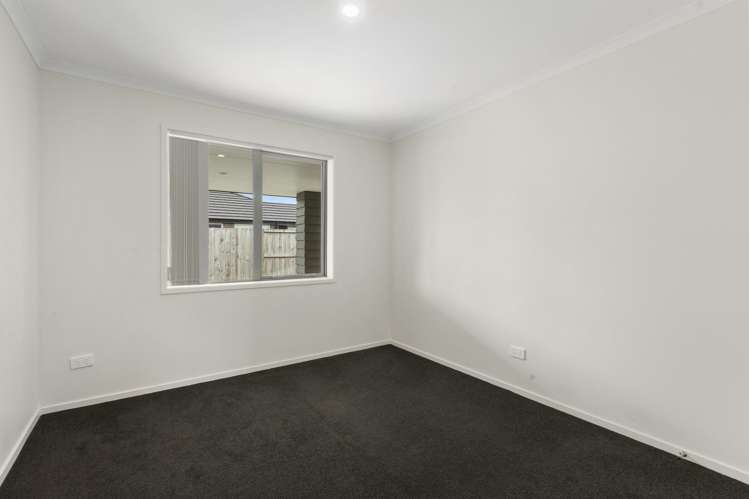 8 Eastbank Drive Katikati_6