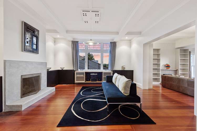 132 River Road Hamilton East_8