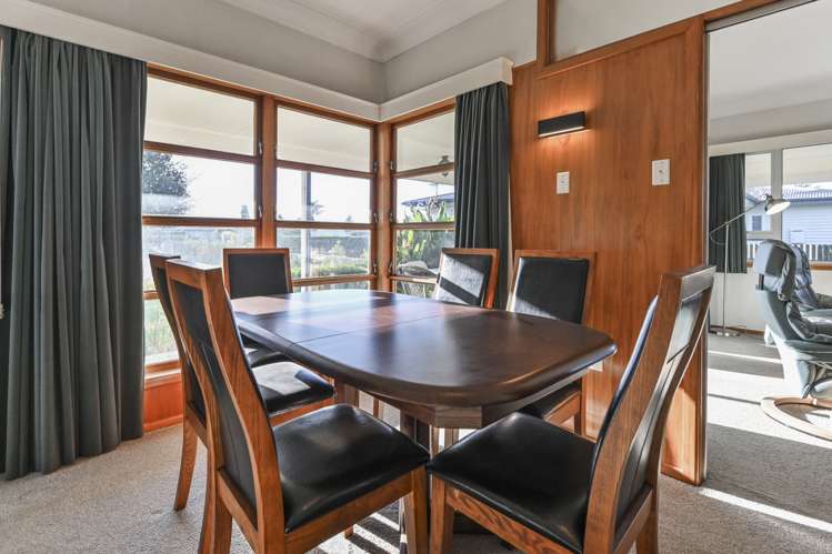 305 Frimley Avenue Frimley_9