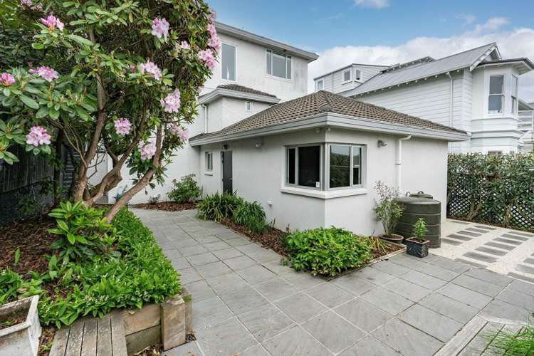 138 London Street Dunedin Central_30