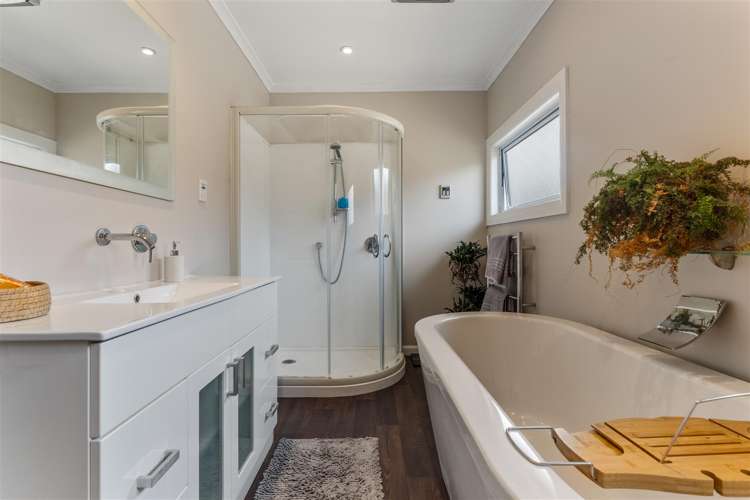 17 Maitland Avenue Stoke_26