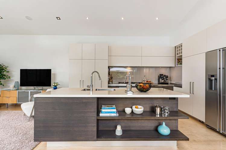 2/2 Clifton Road Takapuna_10