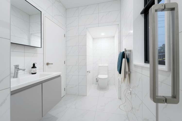 54E Royal View Road Te Atatu South_11