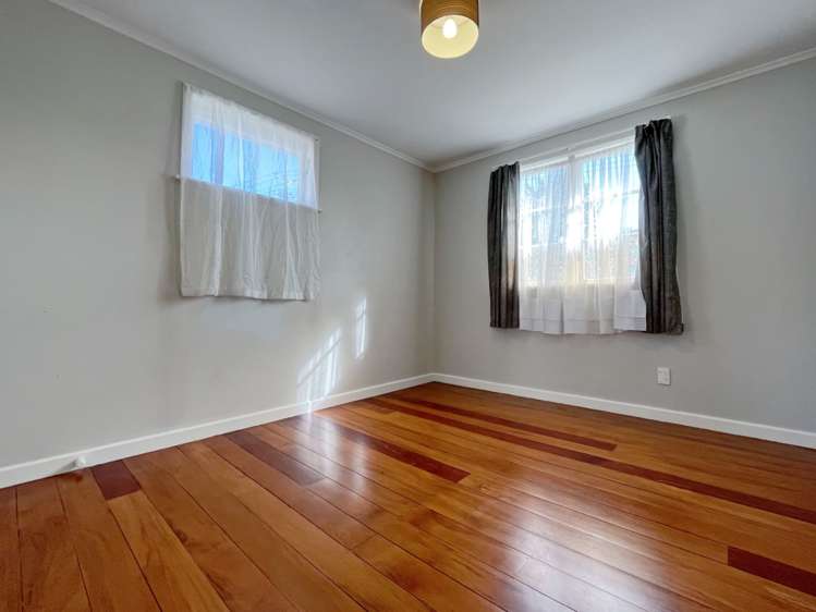 30 Fruitvale Road New Lynn_9