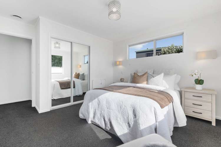 15 Tyndrum Place Highland Park_11