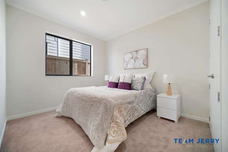 21 Knockanara Drive Flat Bush_12