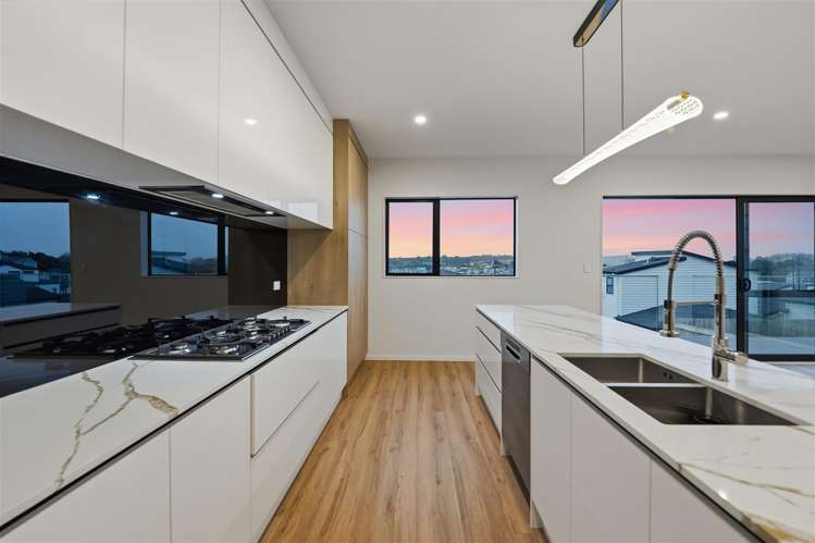11 Whale bay rise Gulf Harbour_41
