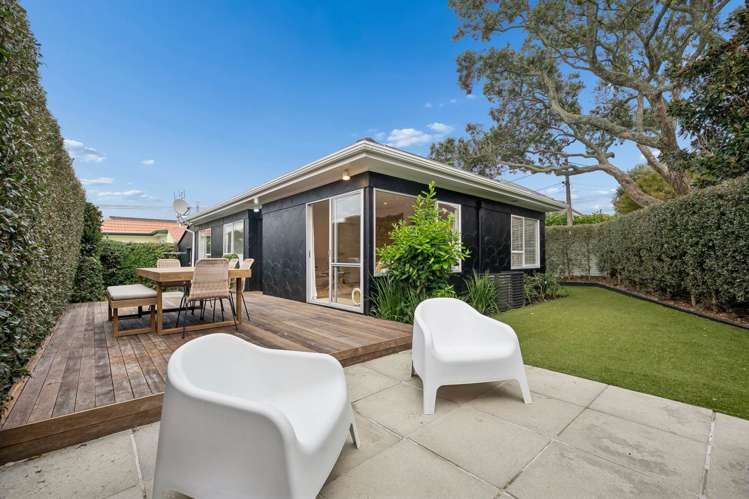 2/7 Hanlon Crescent Devonport_10