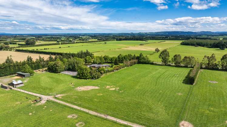 900 Loburn Whiterock Road Loburn_36