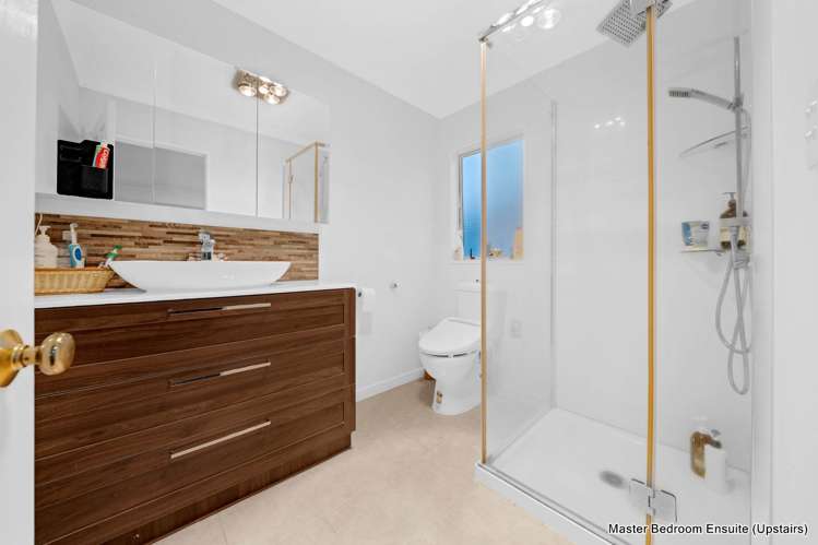 52 Cyril French Drive Flat Bush_16