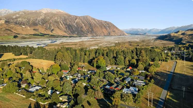 9 Ryton Place Lake Coleridge_17