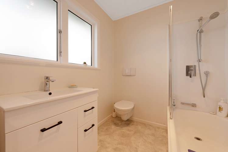 48 Homewood Crescent Karori_22