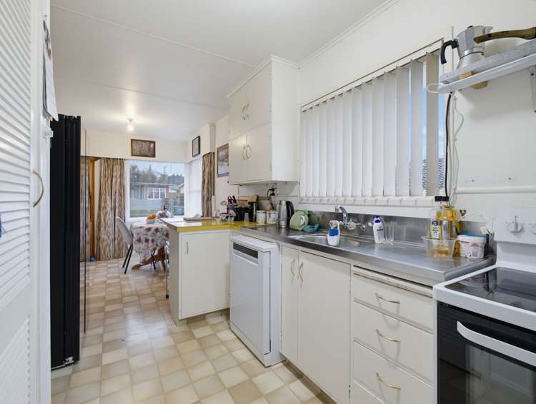 22 Roger Street Pukehangi_5
