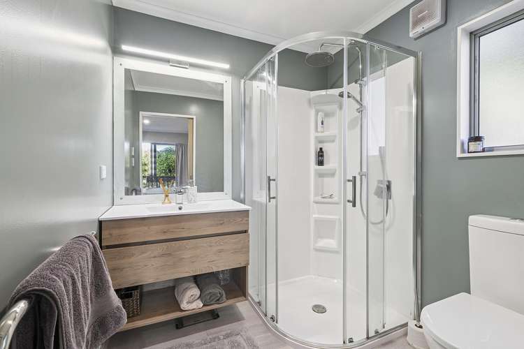 81 Nevay Road Miramar_21