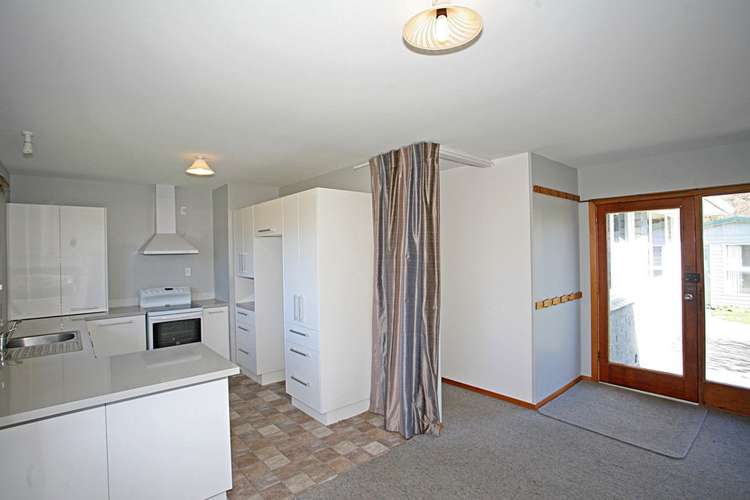 65 Moffat Drive Lincoln_13