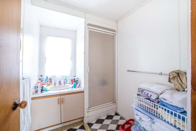 110p Grey Street Onehunga_10