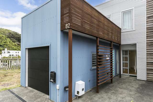 82 Saddleback Grove Karori_3