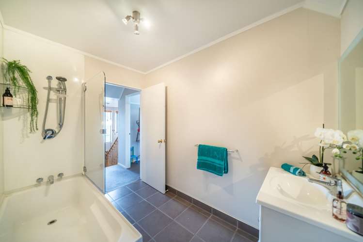 9 Johnswood Grove Clouston Park_25