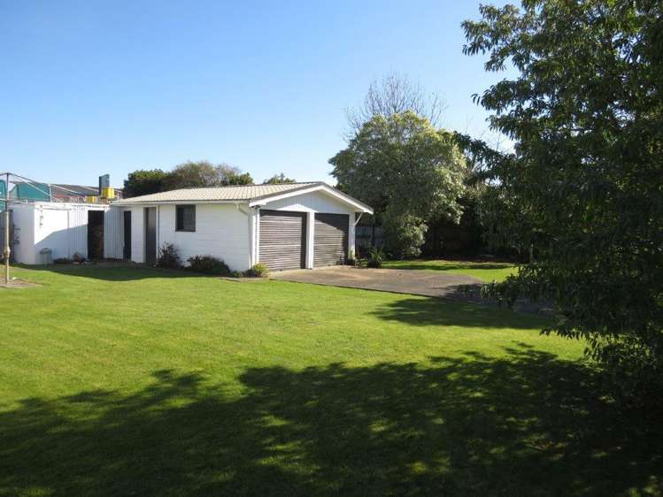 4 George Street Pahiatua_12