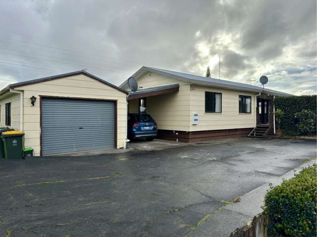 3-BEDROOM PLUS IN PAKURANGA