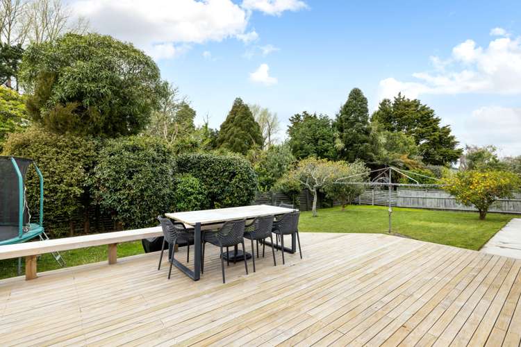 34 Carlyle Avenue Chartwell_2