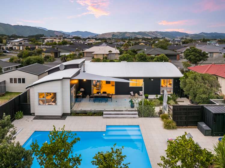 141 Field Way Waikanae Beach_18