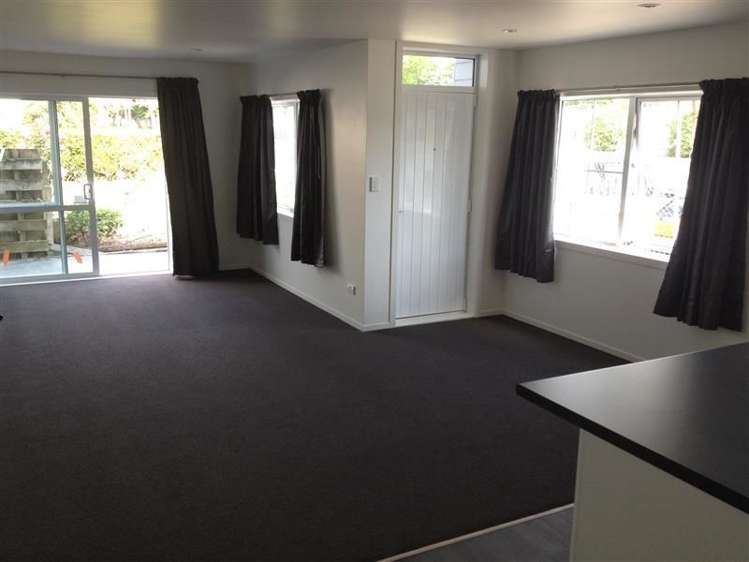 2/60 Wellington Street Hamilton East_3