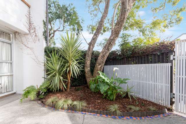 2/55a Hepburn Street Freemans Bay_4