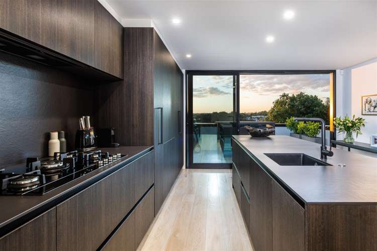 314C Hurstmere Road Takapuna_11