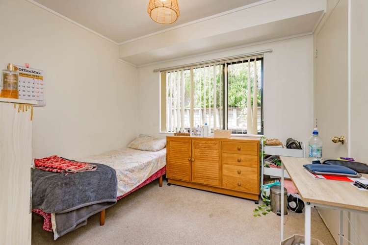 19 Earnslaw Crescent Clover Park_11