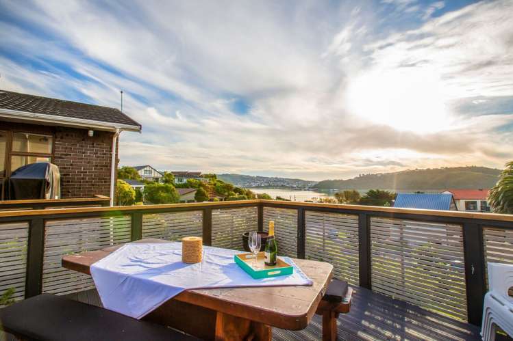 9 Langwell Place Papakowhai_24