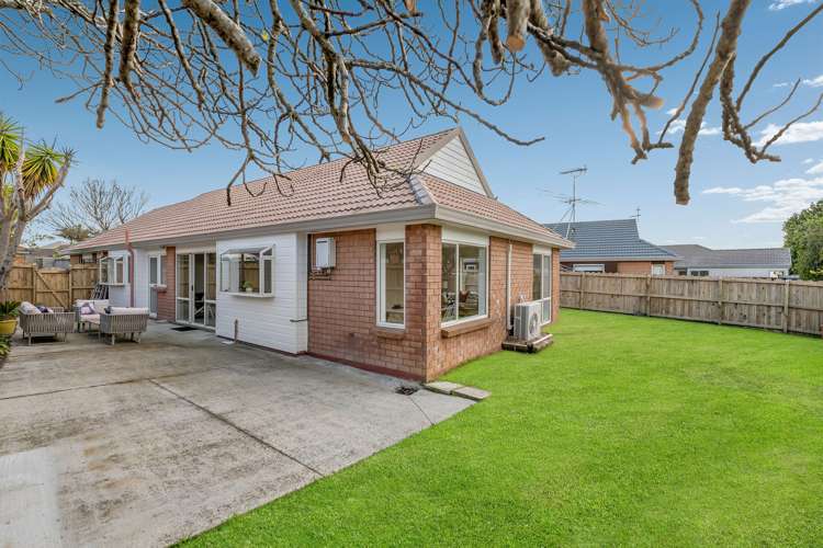 10 Waylen Place Pakuranga Heights_15