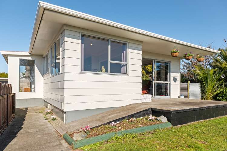 3 Airedale Place Waitara_14
