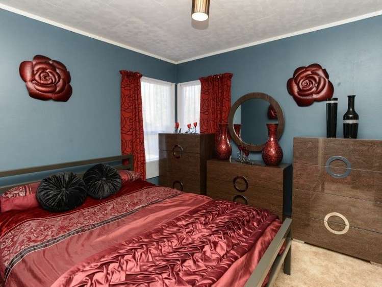 216 Chatham Road Flaxmere_8