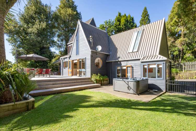 166 Woodlands Park Road Titirangi_4