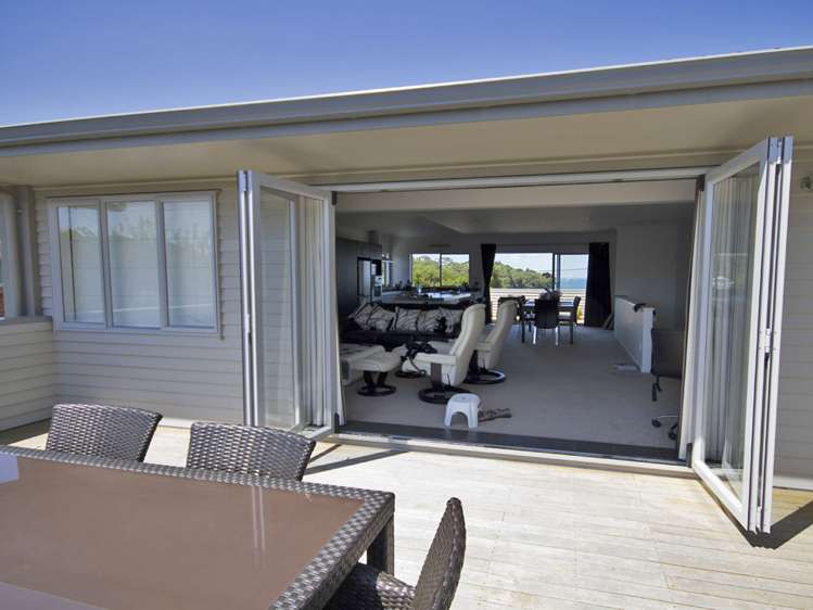 1066 Whangaparaoa Road Tindalls Beach_5