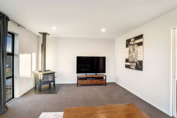 12 Owen Drive Darfield_12