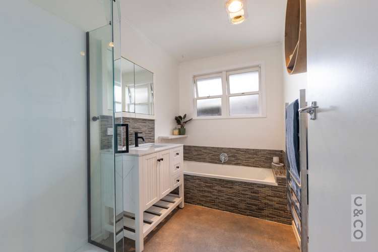 38 Queen Street Riverhead_18