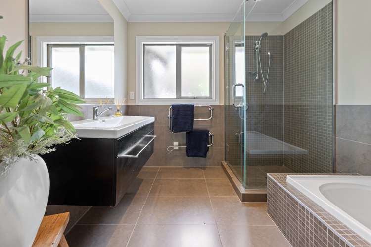 2/1314 West Coast Road West Melton_15