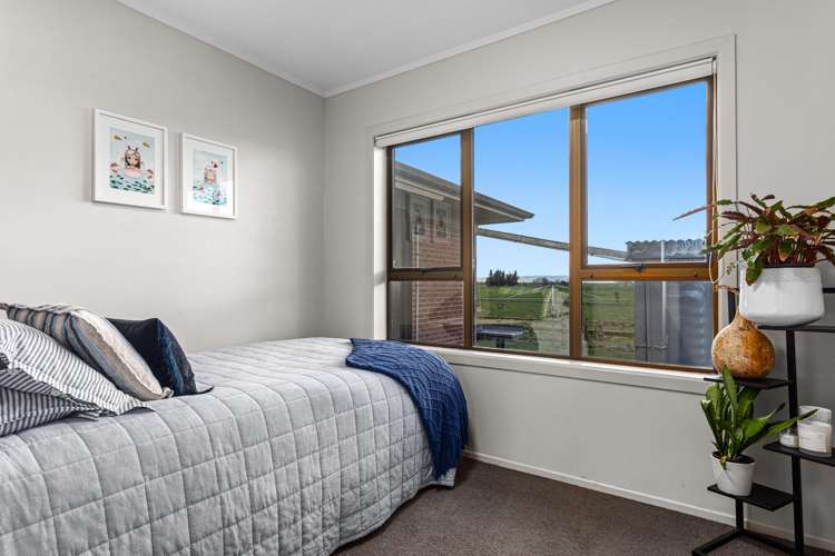 97 East Bank Road Thornton_20