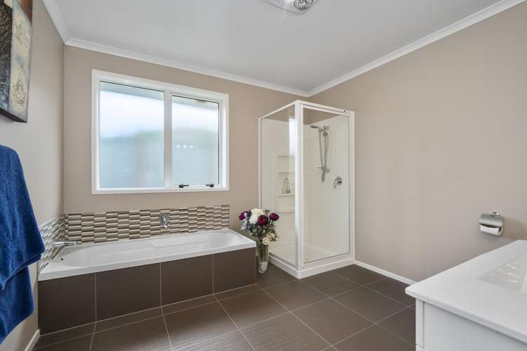 167 Hollister Lane Ohauiti_16
