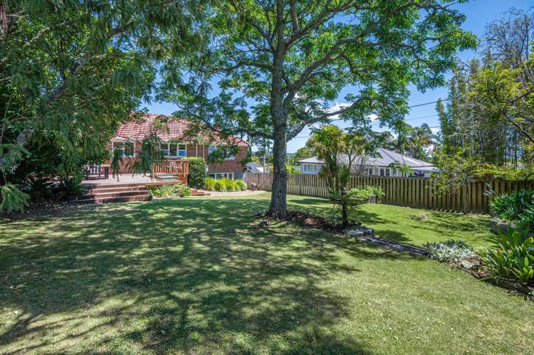 279 Glengarry Road Glen Eden_13